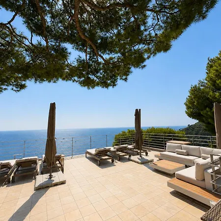 Sur Eze